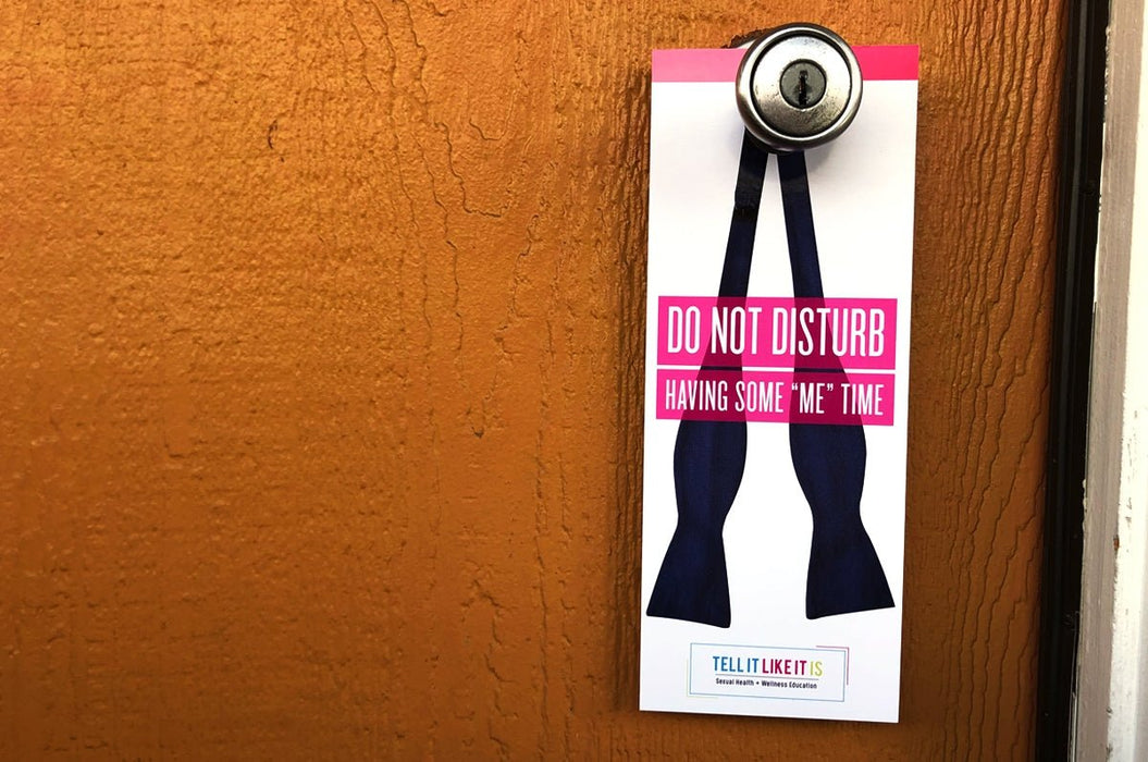 Coated Door Hangers 14pt - Clubcard Printing USA